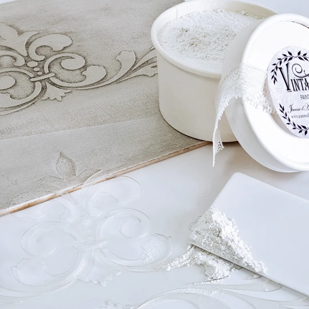 polvere materica per stencil a rilievo